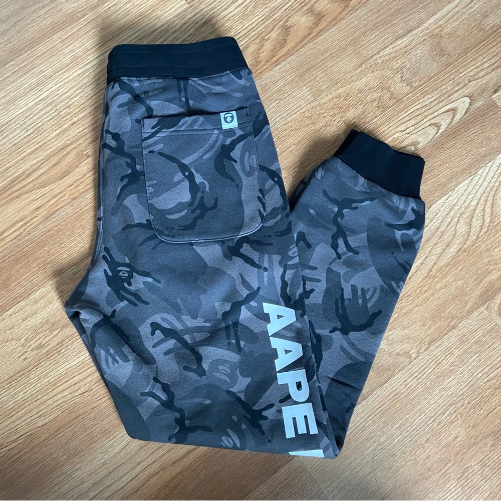 Aape Sweats - Picture 6 of 6